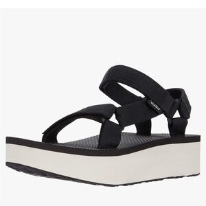 Teva Women's Flatform US 8 Black top /ivory tan Mid Platform Strappy Sandals